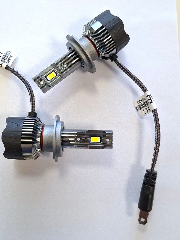 Producto - CREE LED CSP HULK PARA RUTA H1 - H7 - H8 H11 H16 - PSX24 MUY SUPERIOR A R8 DAKAR