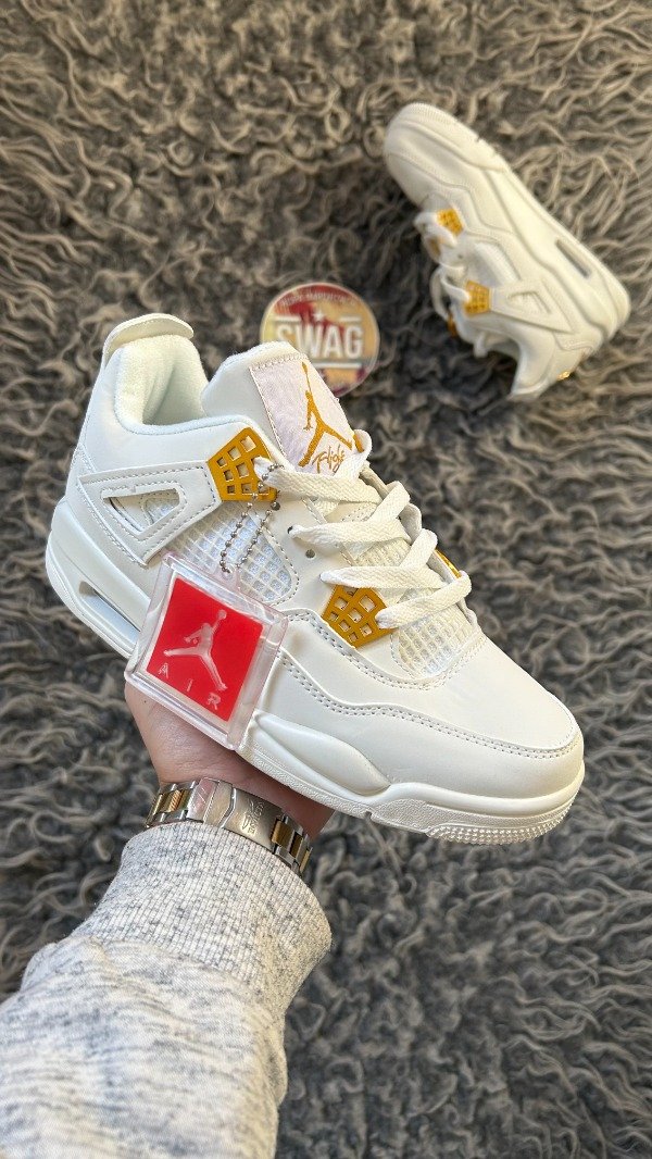 Producto - JORDAN RETRO 4 METALLIC GOLD - 0