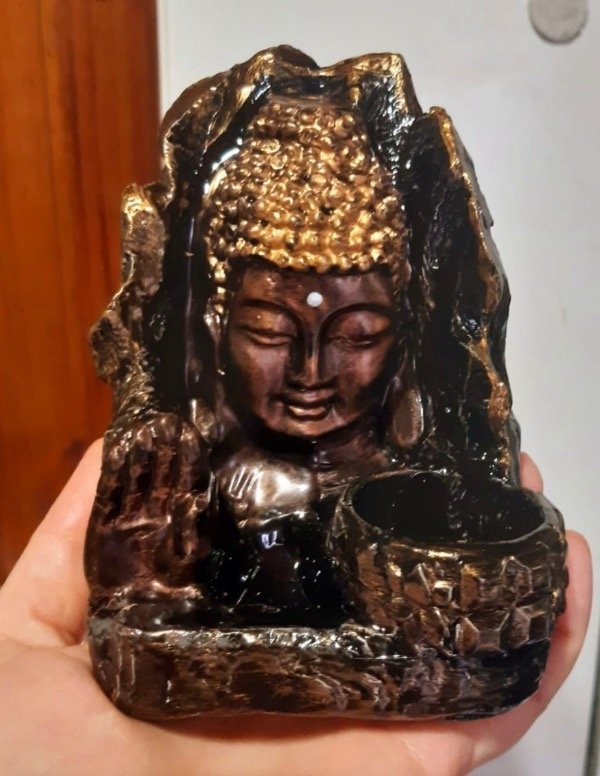 Producto - Cascada roca buda con porta vela pintada