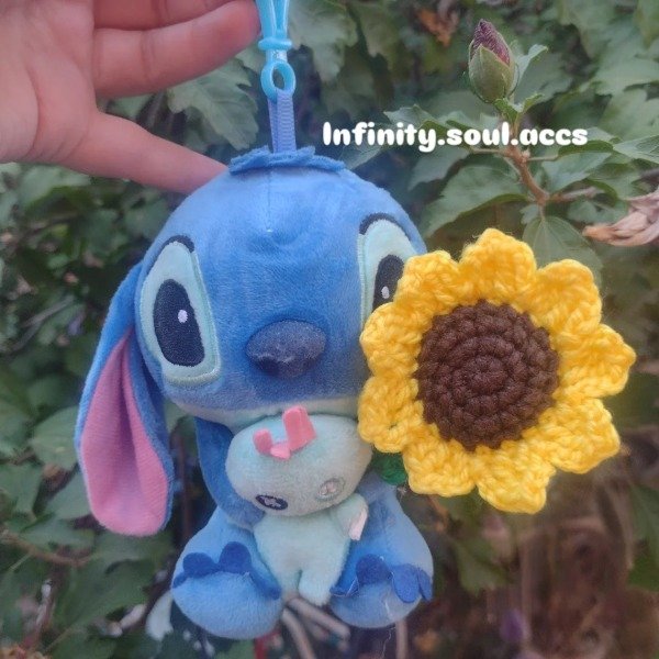 Producto - Stitch con su muñeca y girasol