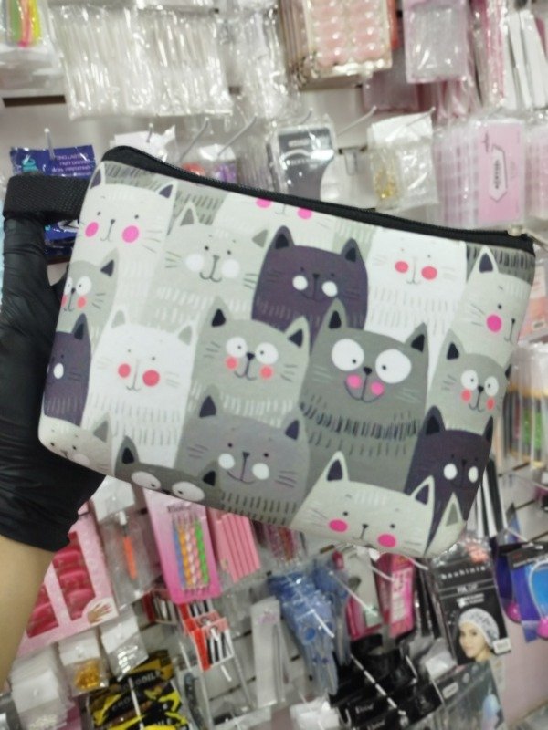 Producto - Necesere grande 20x15 gatito