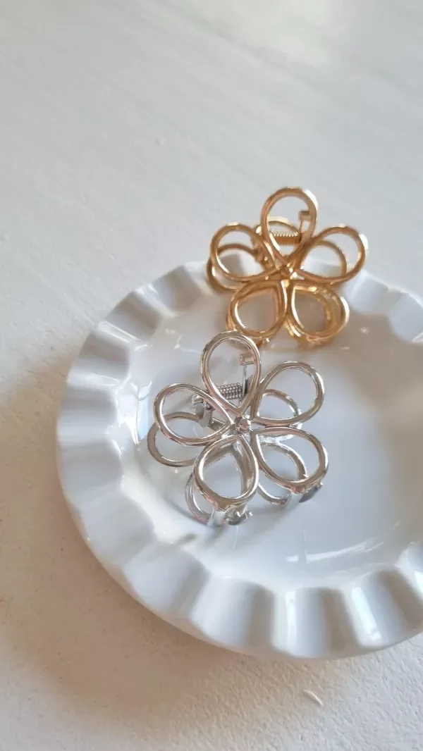 Producto - Broches metalicos forma de flor dos colores