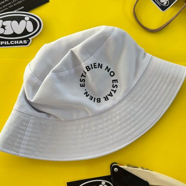 Producto - Pilu ESTÁ BIEN blanco/gris