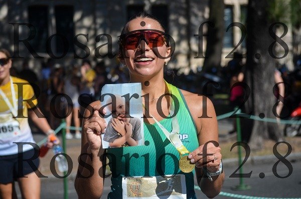 Producto - Carrera dorada 110