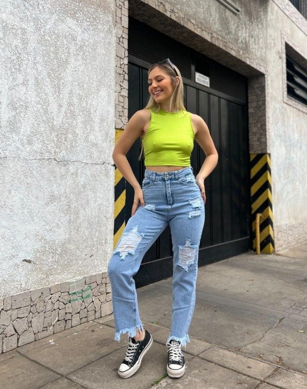 Producto - Jean Mom Rigido desflecado Embrujo Plus Size