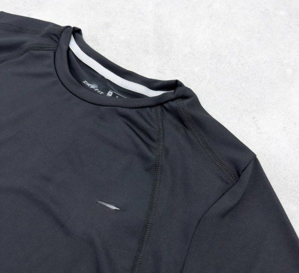 Producto - Remera Training Unisex Negra - Lolita S