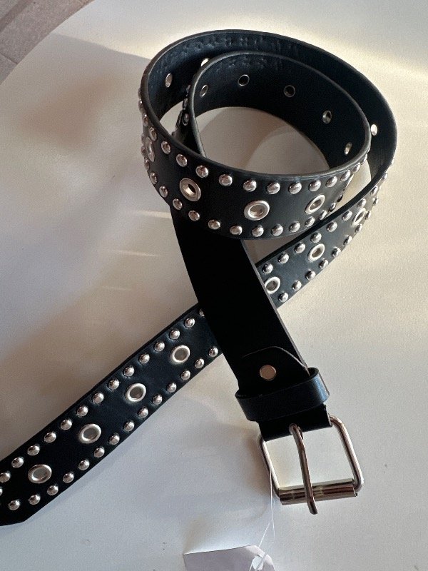 Producto - Cinto Tachas Mónaco