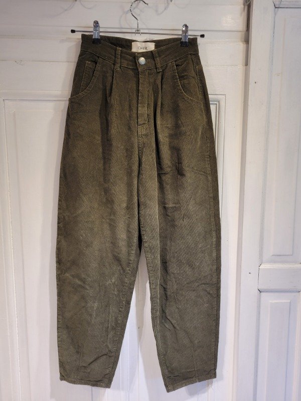 Producto - Jean CHER verde militar corderoy baggy- Talle 24- PRECIO: 58X - 0