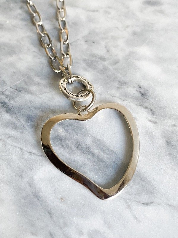 Producto - Collar corazón calado