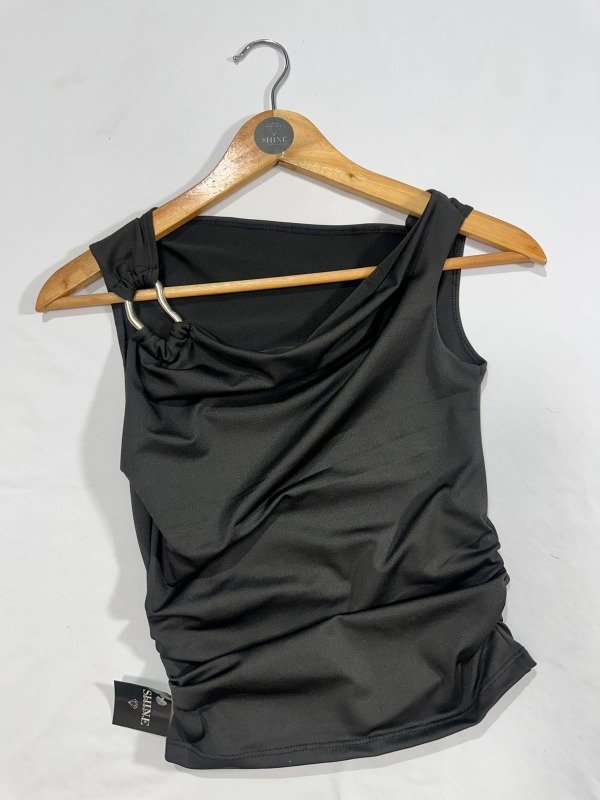 Producto - Musculosa Hebilla