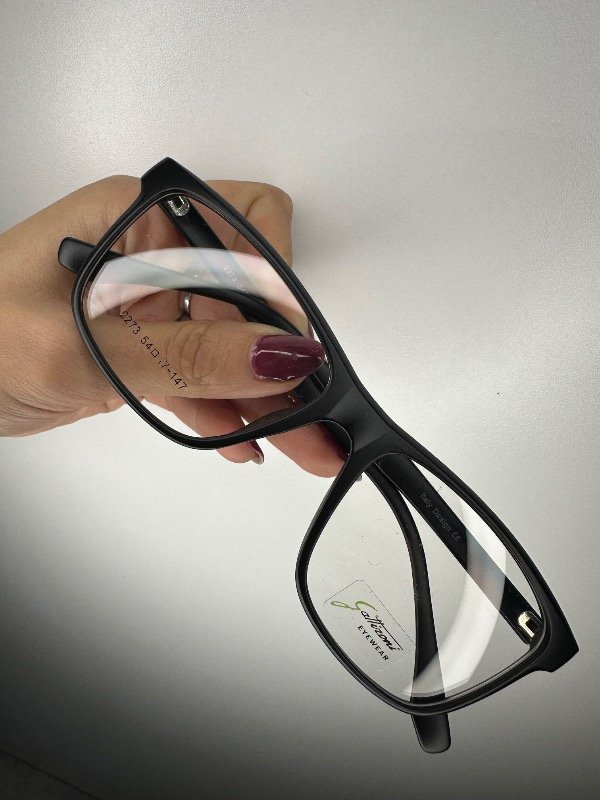 Producto - Armazon comun negro opaco