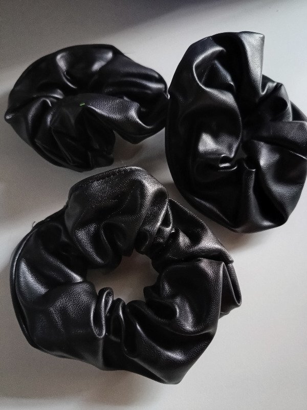 Producto - Scrunchie de ecocuero