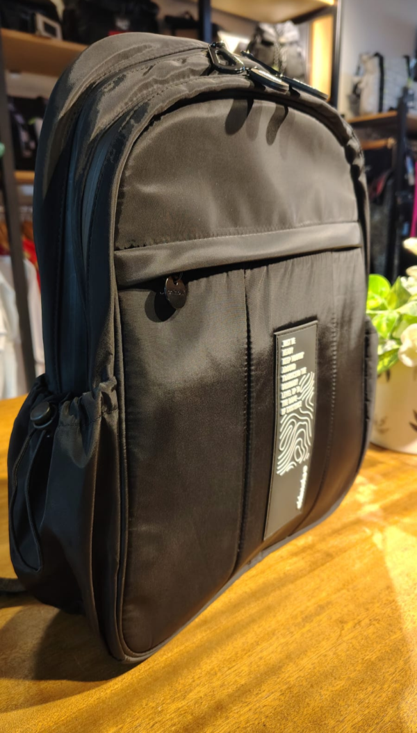 Producto - MOCHILA NEUTRAL DE CHIMOLA