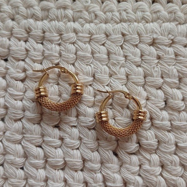 Producto - Argolla dorada Daisy