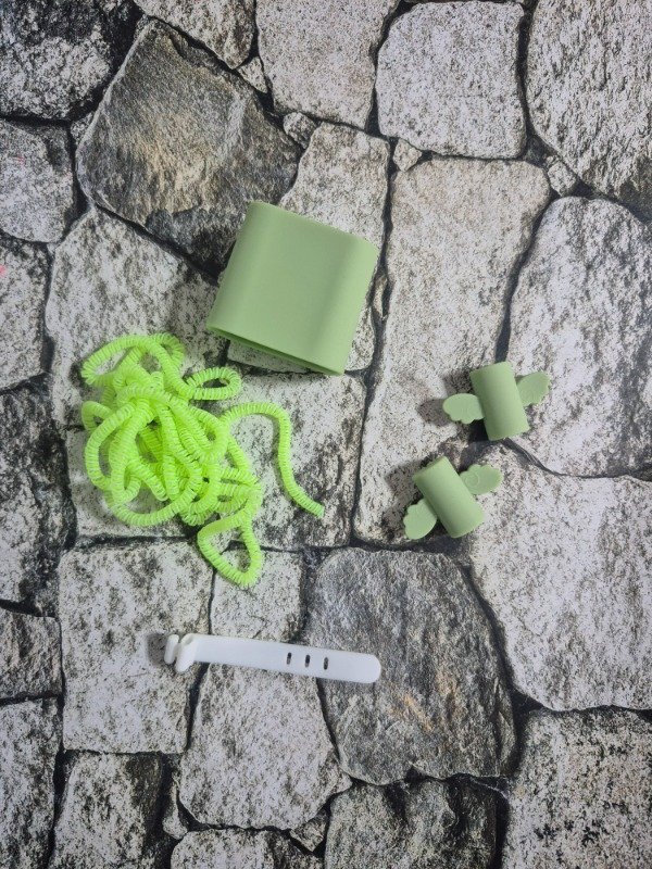 Producto - Funda cargador 20W verde