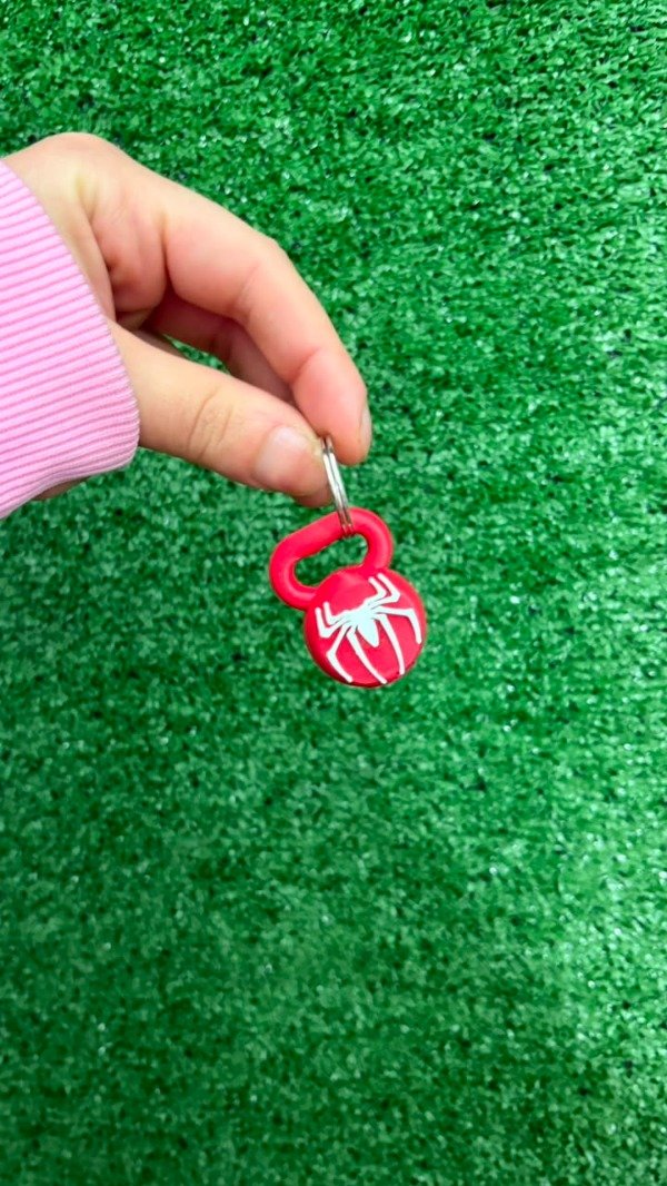 Producto - Llavero kettlebell KETTS - SPIDERMAN