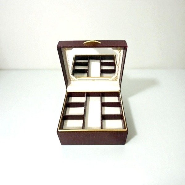 Producto - Estuche alhajero con espejo y manija