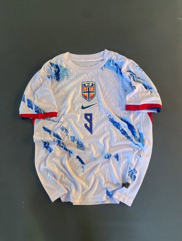 Producto - Noruega primer kit Mundial 2026 - #9 Haaland