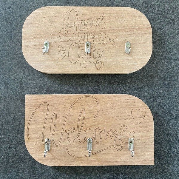 Producto - Porta Llaves con Autoadhesivo
