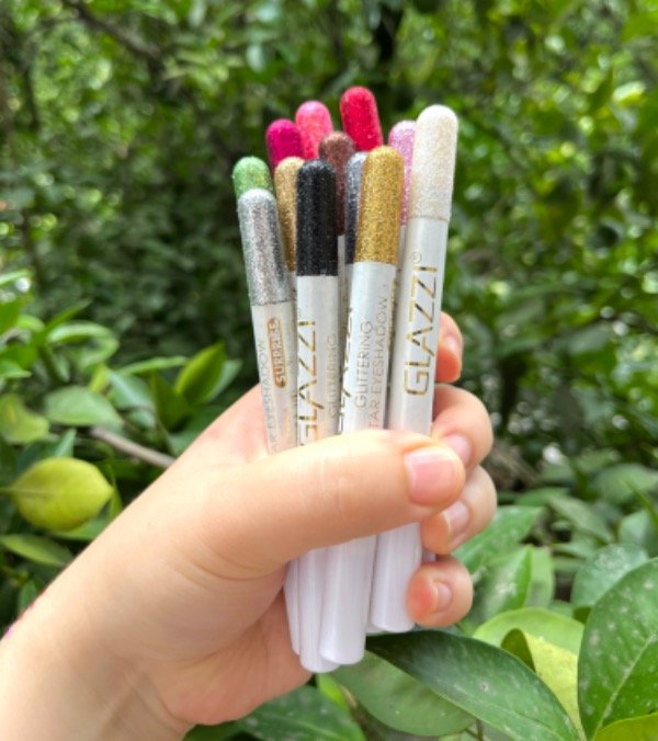 Producto - Lápices delieneadores y sombras