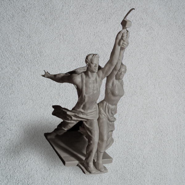 Producto - Mini Escultura: Obrero y koljosiana.