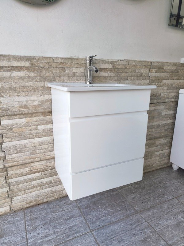 Producto - Vanitory de 50cm (colgante)