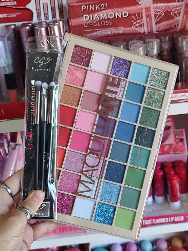 Producto - Promo city girl paleta y brochas