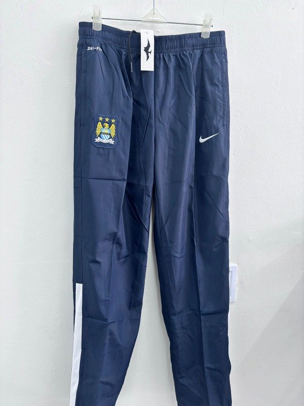 Producto - Jogging Rompe viento