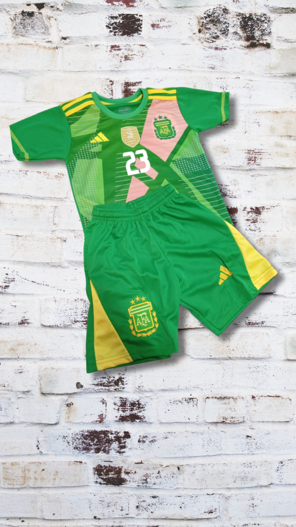 Producto - CAMISETA Y SHORTH DIBU SUPLENTE 2