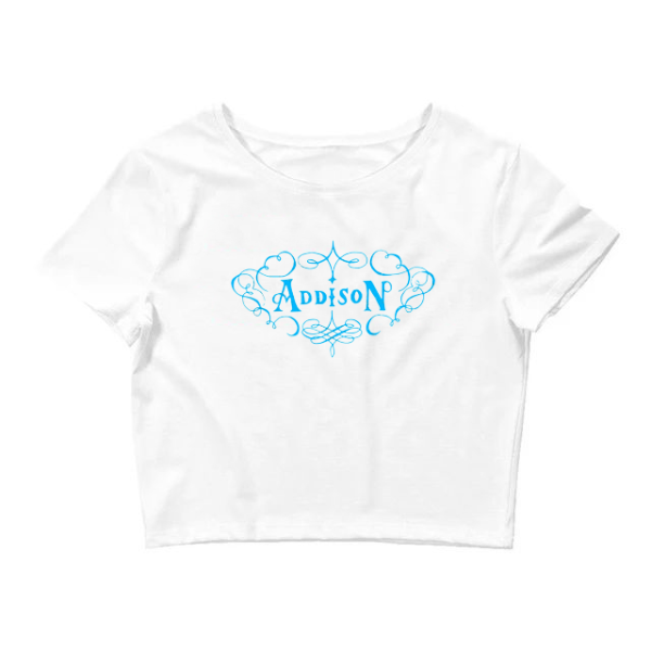 Producto - Baby tee Addison Rae blanca logo