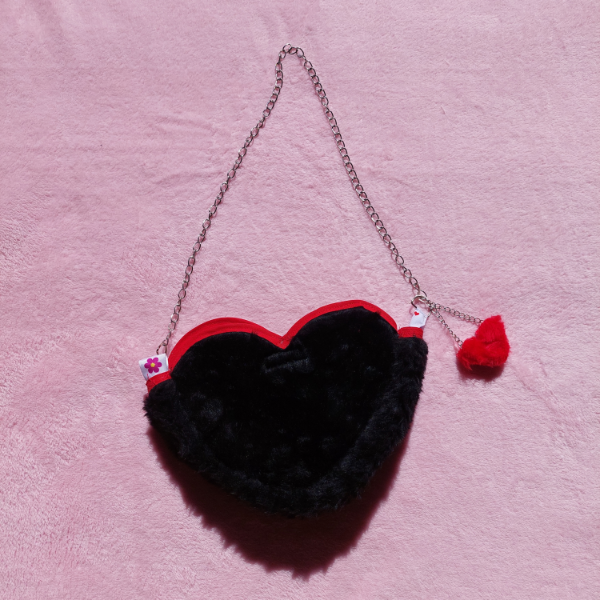 Producto - Cartera Corazón Negra
