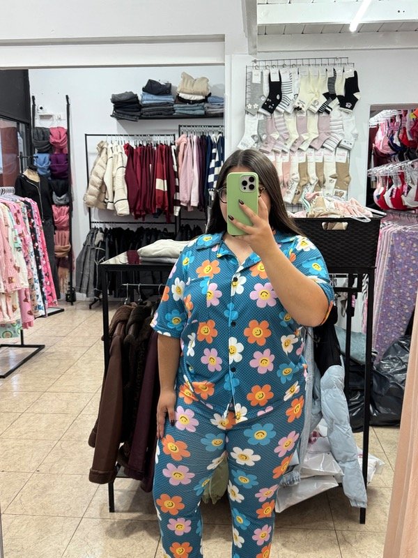Producto - CAMISERO FLORES