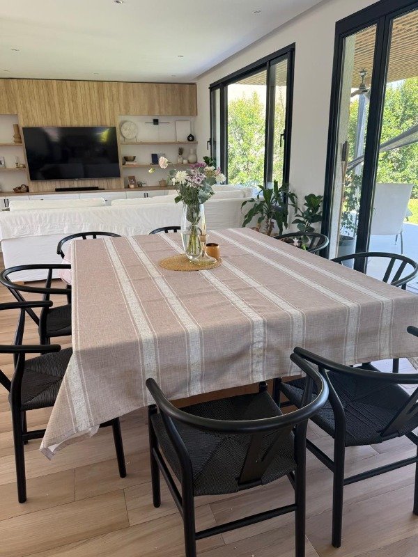 Producto - Mantel Impermeable "Raya griega beige" - 2.00x1.40 y 1.40x1.40 - 0