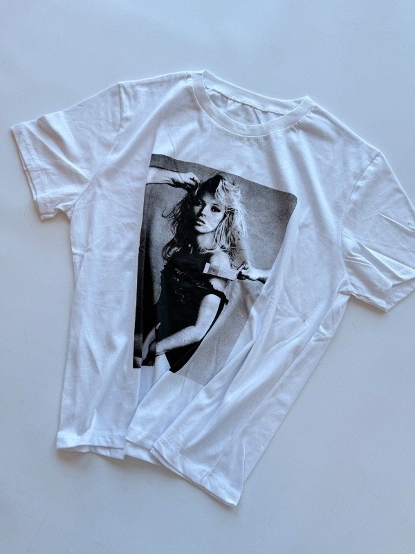 Producto - Remeras Estampas Blancas - 1