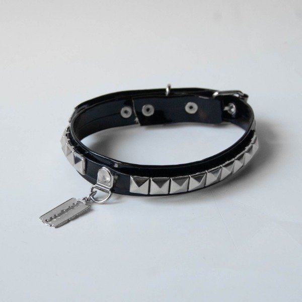 Producto - Choker con tachas y navaja