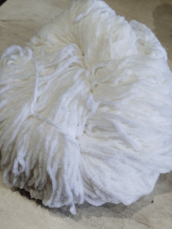 Producto - 0001 BLANCO (CHENILLE FINO EN MADEJA)