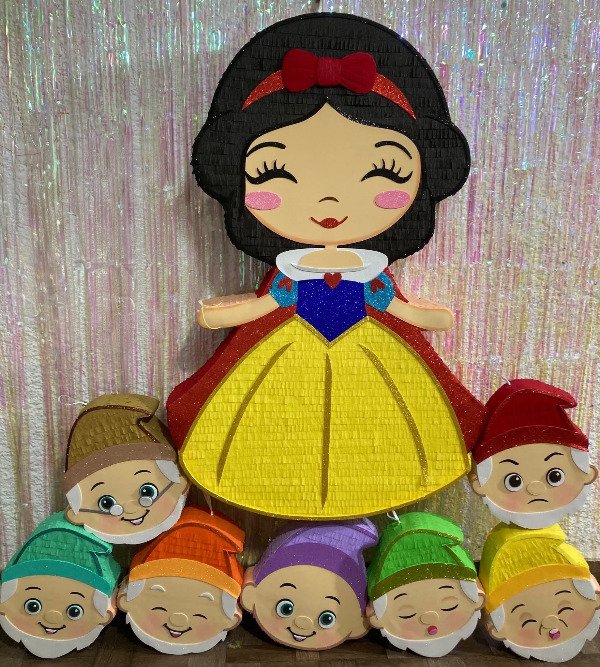 Producto - Piñata Blancanieves