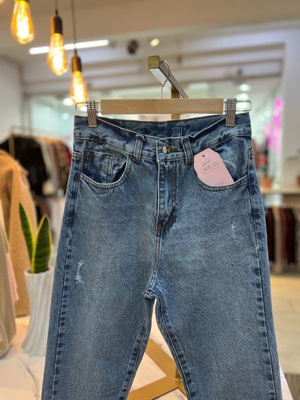Producto - Jean mom clásico (Azul claro) 0617 - 1