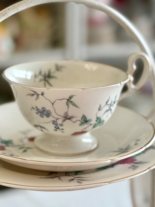 Producto - Taza y plato de té Crisantemos