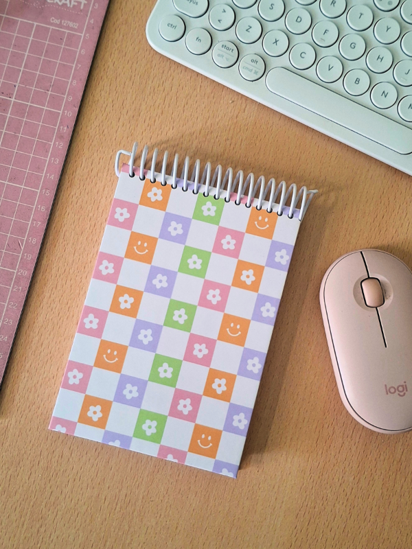 Producto - Libreta A6 Espiral - CUADRICULADA C187