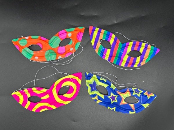 Producto - Antifaces Fluor Estampados Plasticos x12 Unidades
