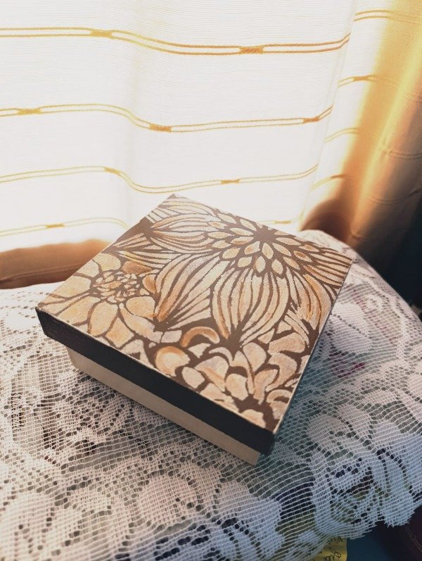 Producto - CAJA DECORADA CALIDA 2 - 0