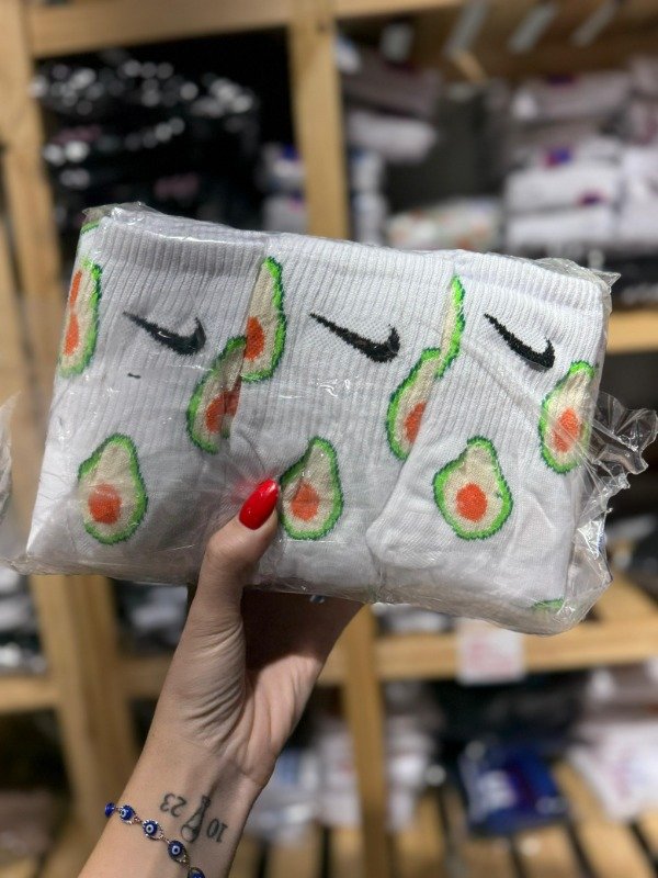 Producto - Docena Cerrada Nike Paltas