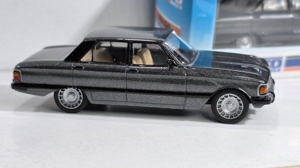 Producto - FALCON GUIA 83 GRIS OSCURO 1/64 - 3