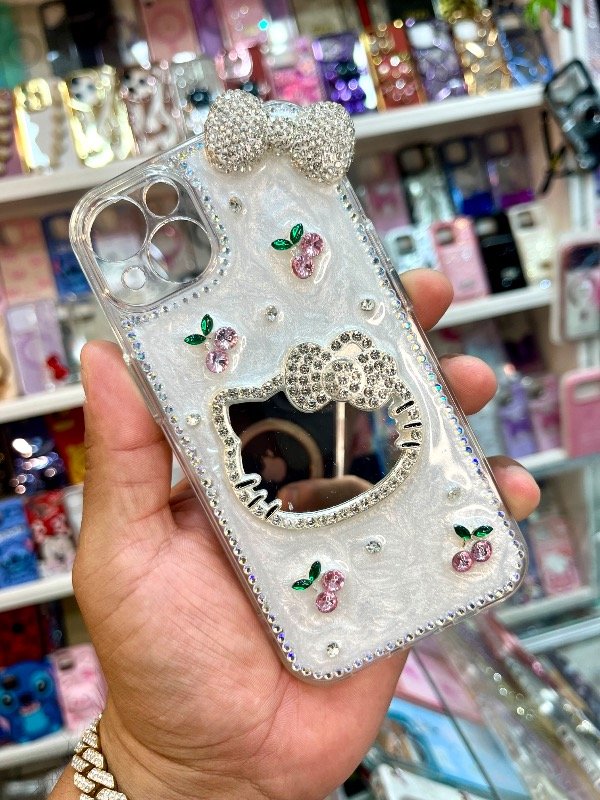 Producto - Funda Hello Kitty IPhone 13/14/15/16/pro/pro max/17/pro/air/pro max