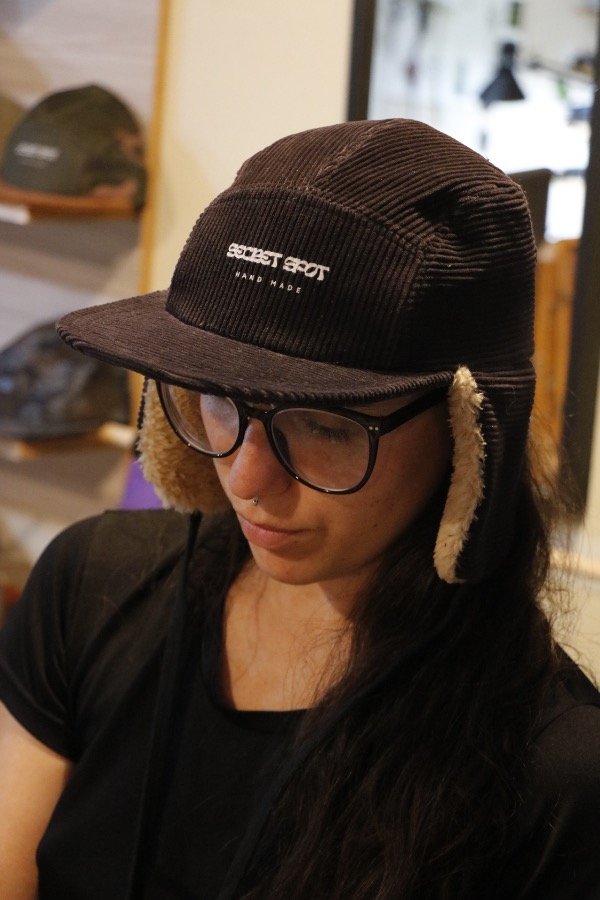 Producto - Goofy de corderoy negro