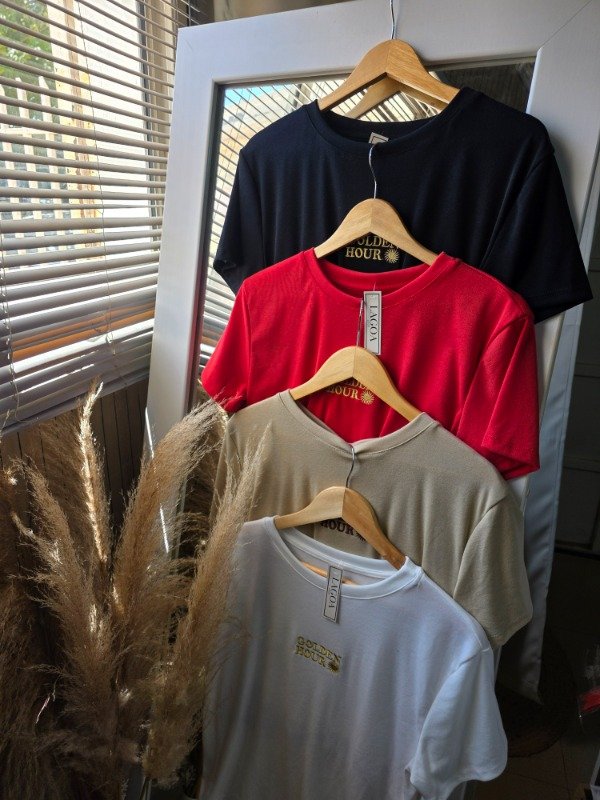 Producto - R96 remera golden