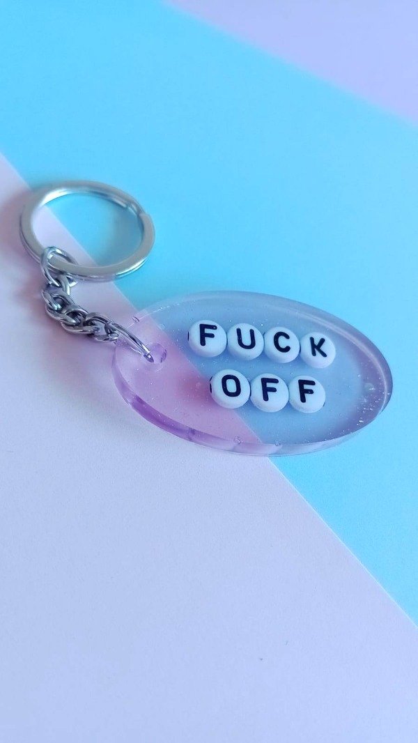 Producto - Llavero - Fuck Off (lila)