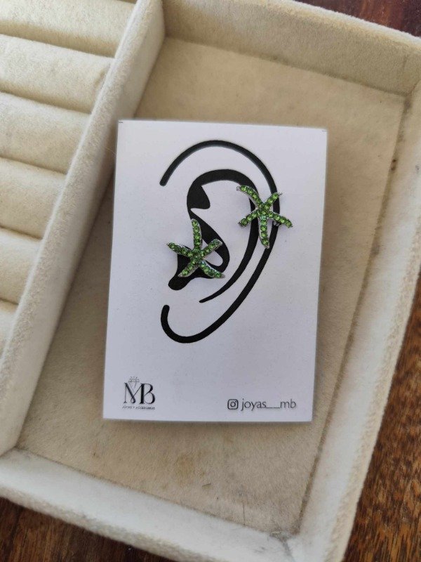 Producto - Aros estrella strass verde. Acero quirúrgico.