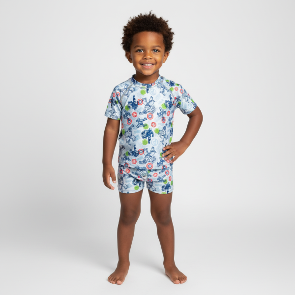 Producto - REMERA UV MARVEL FONDO GRIS MANGA CORTA